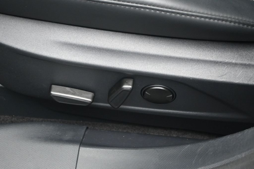 Certified Used 2024 Gray Ford Select image 10