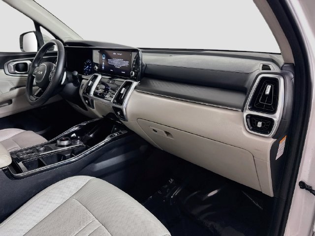 Used 2023 Snow White Pearl Kia SX Prestige image 26