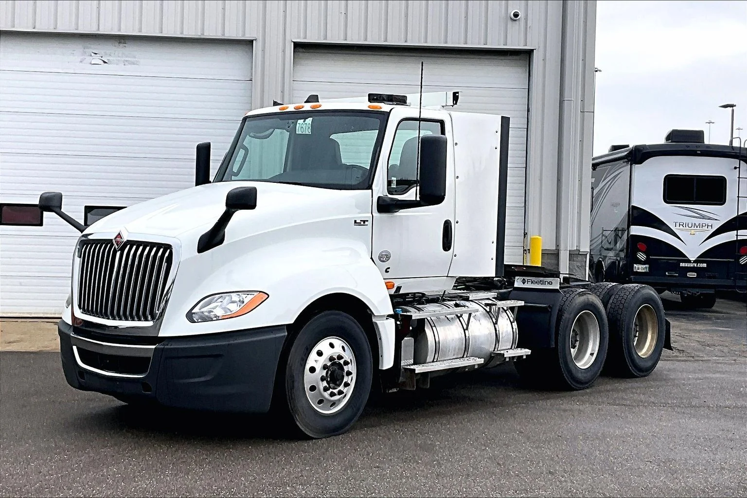 Used 2020 WHITE International  image 2
