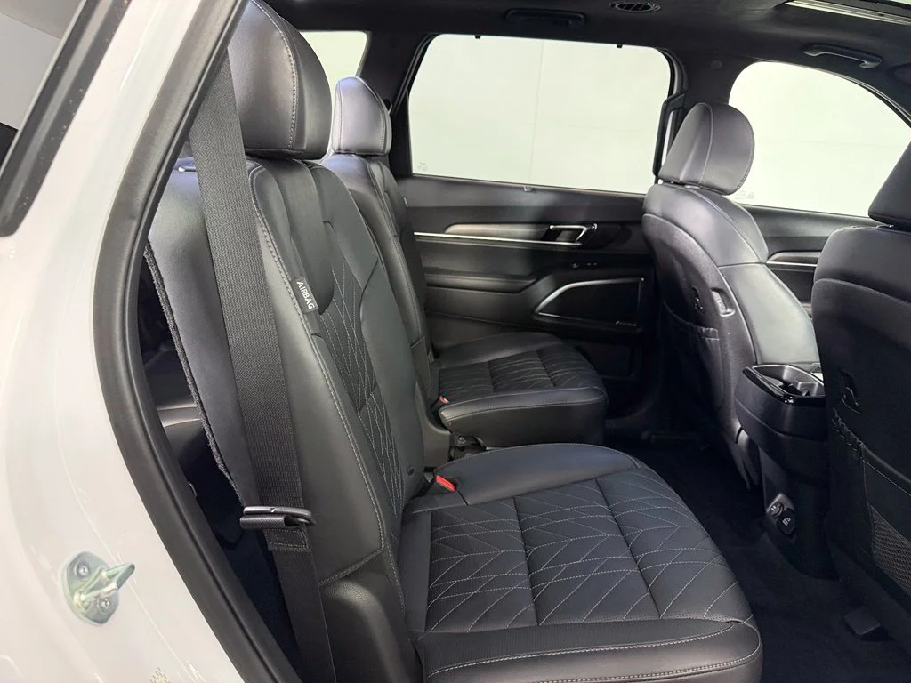 Used 2024 White Kia SX-Prestige X-Pro image 17