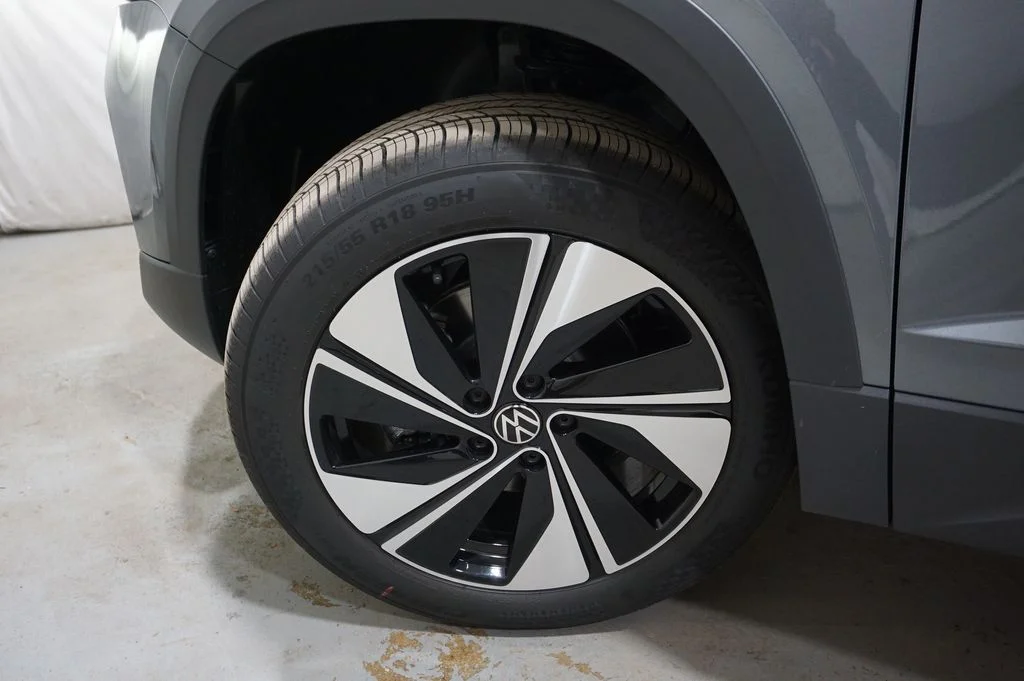 New 2026 Gray Volkswagen 1.5T SE image 29