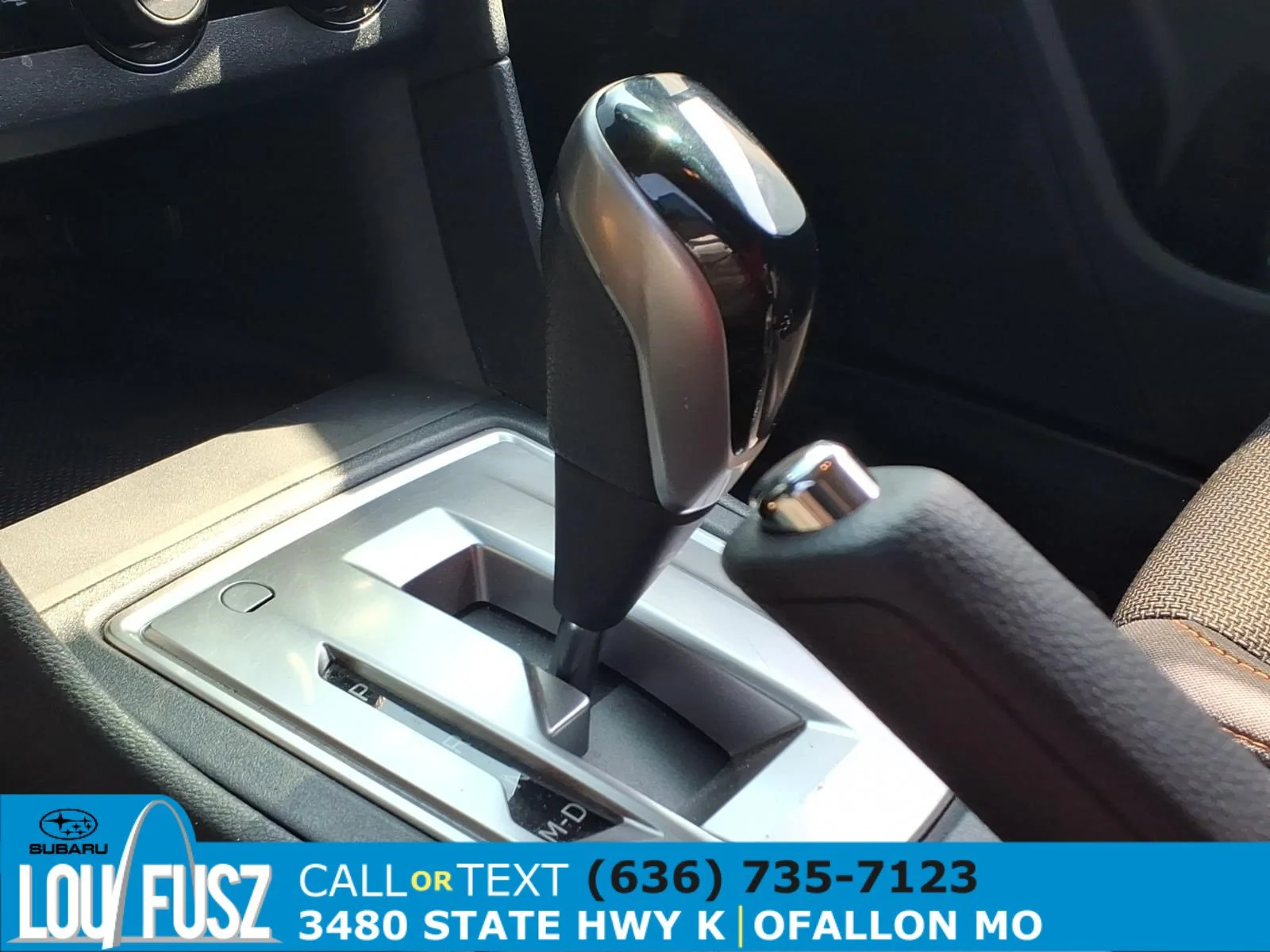Used 2019 Dark Gray Metallic Subaru Premium image 15