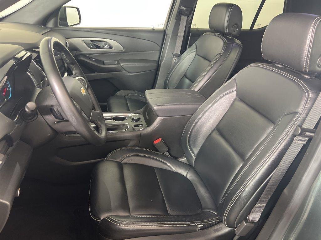 Used 2023 Silver Sage Chevrolet LT image 5
