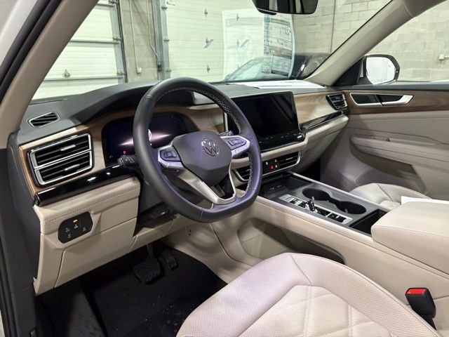 New 2026 White/off-white Volkswagen 2.0T SE image 10