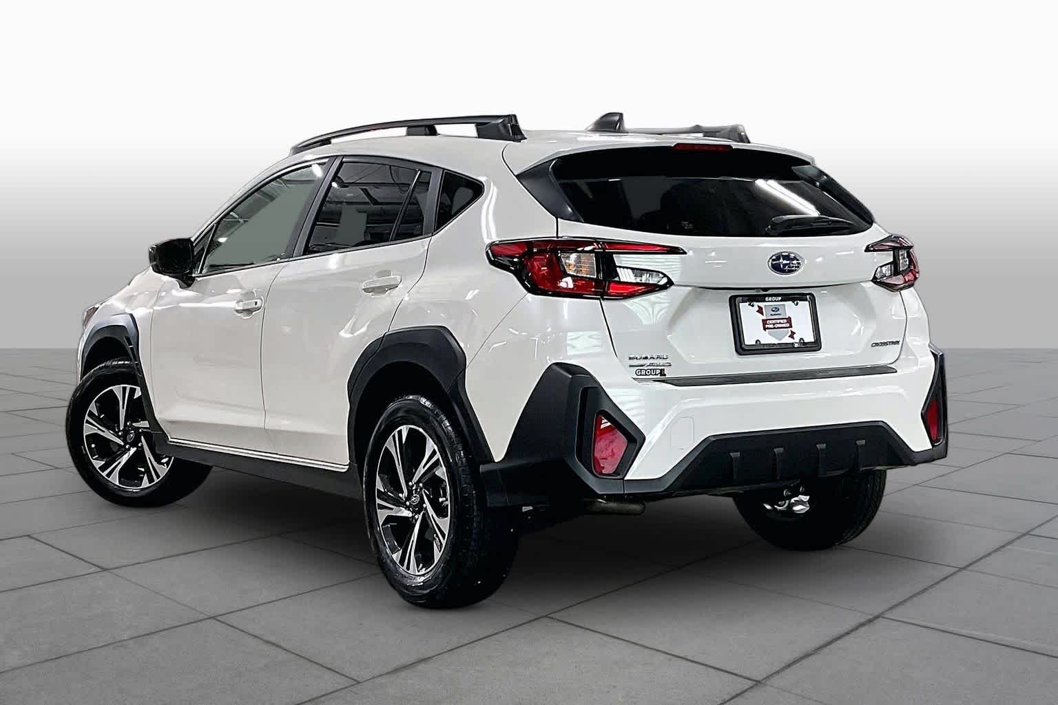 Used 2025 Crystal White Pearl Subaru Premium image 12