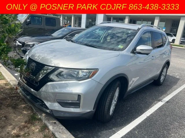 Used 2018 Silver Nissan SV image 3