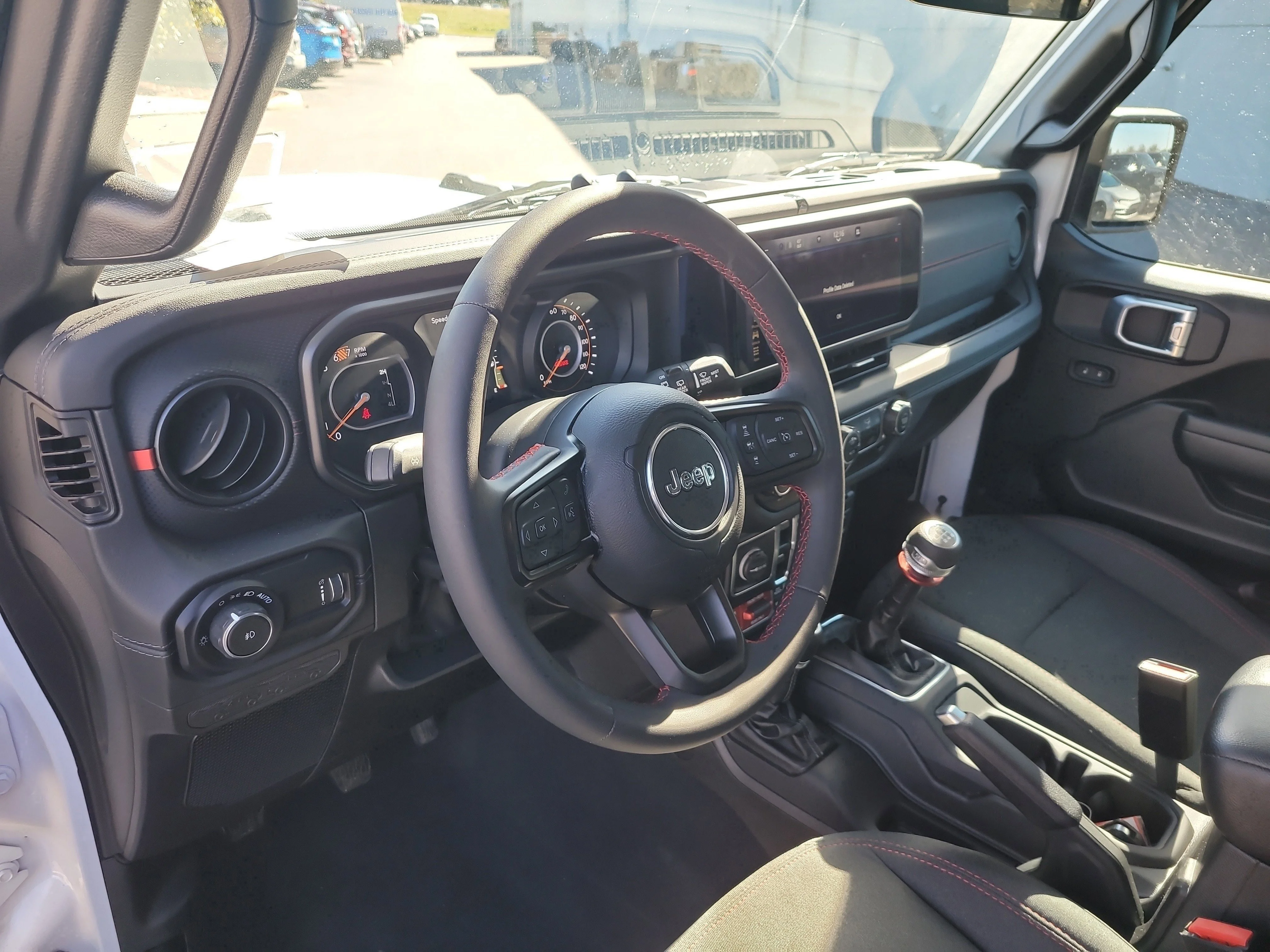 Used 2024 Bright White Clearcoat Jeep Rubicon image 18