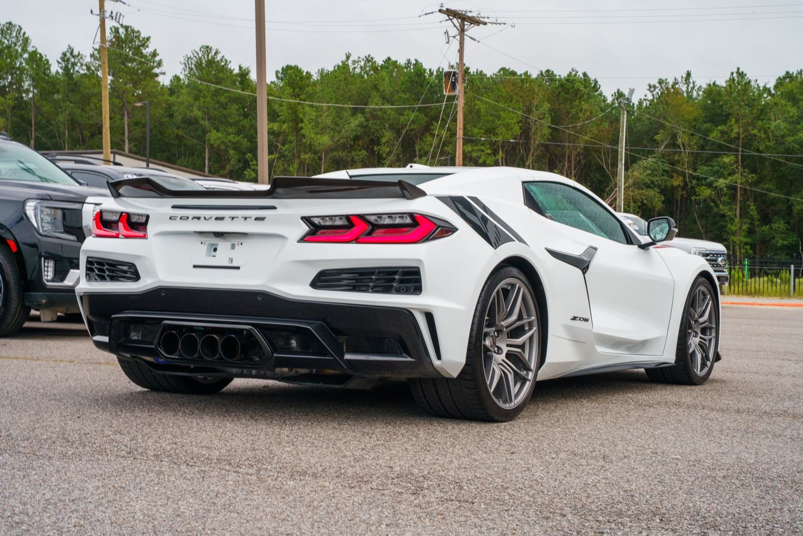 Used 2024 White Chevrolet Z06 image 14