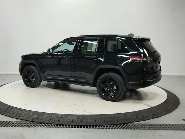 Used 2023 Black Jeep Limited image 6