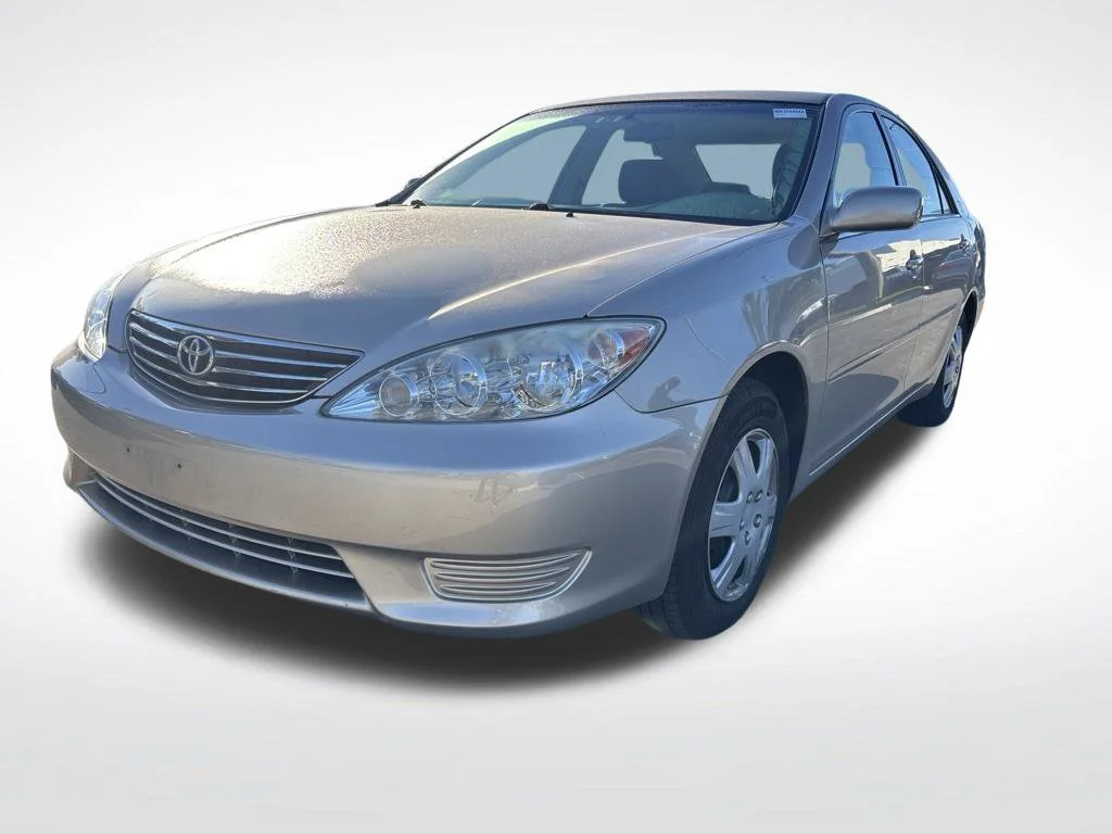 Used 2005 Toyota Camry Standard with VIN 4T1BE32K95U960813 for sale in Morton Grove, IL