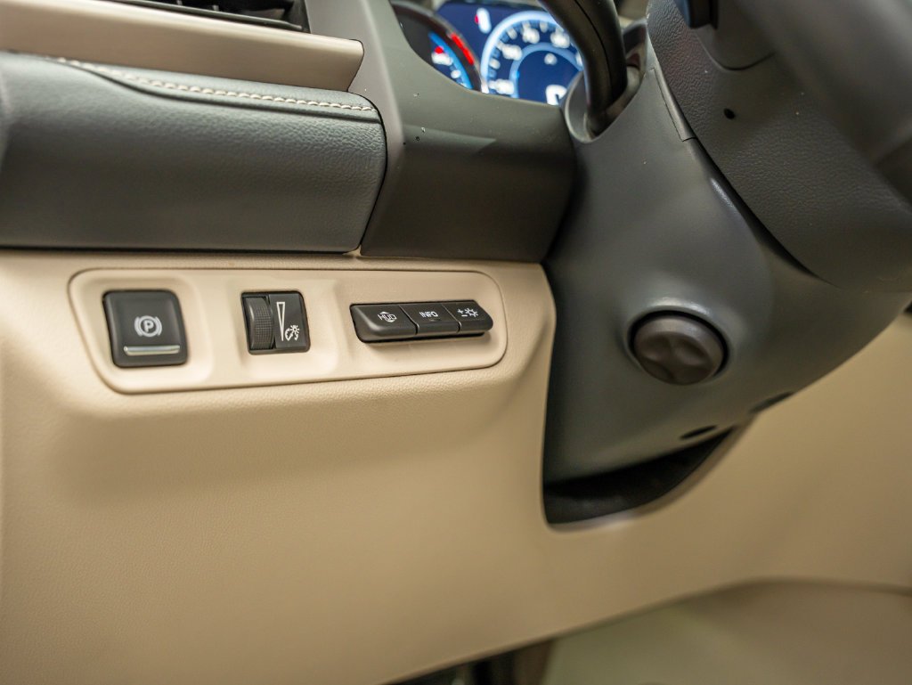 Used 2023 Sterling Metallic GMC Denali image 18