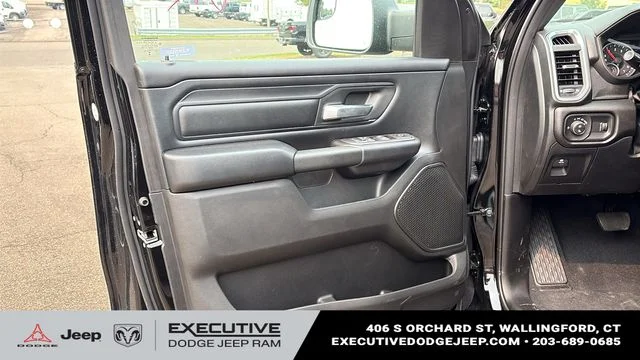 New 2026 Diamond Black Crystal Pearlcoat RAM Express image 8