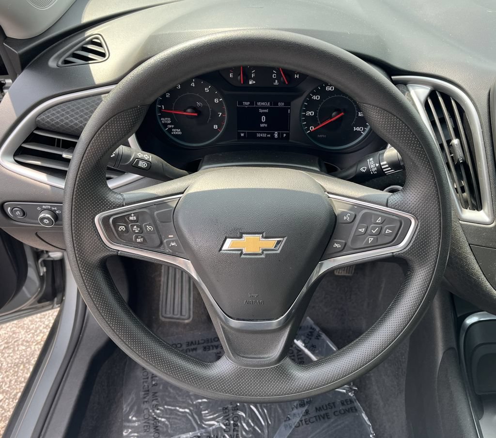 2025 Chevrolet Malibu 1LT - Photo 11