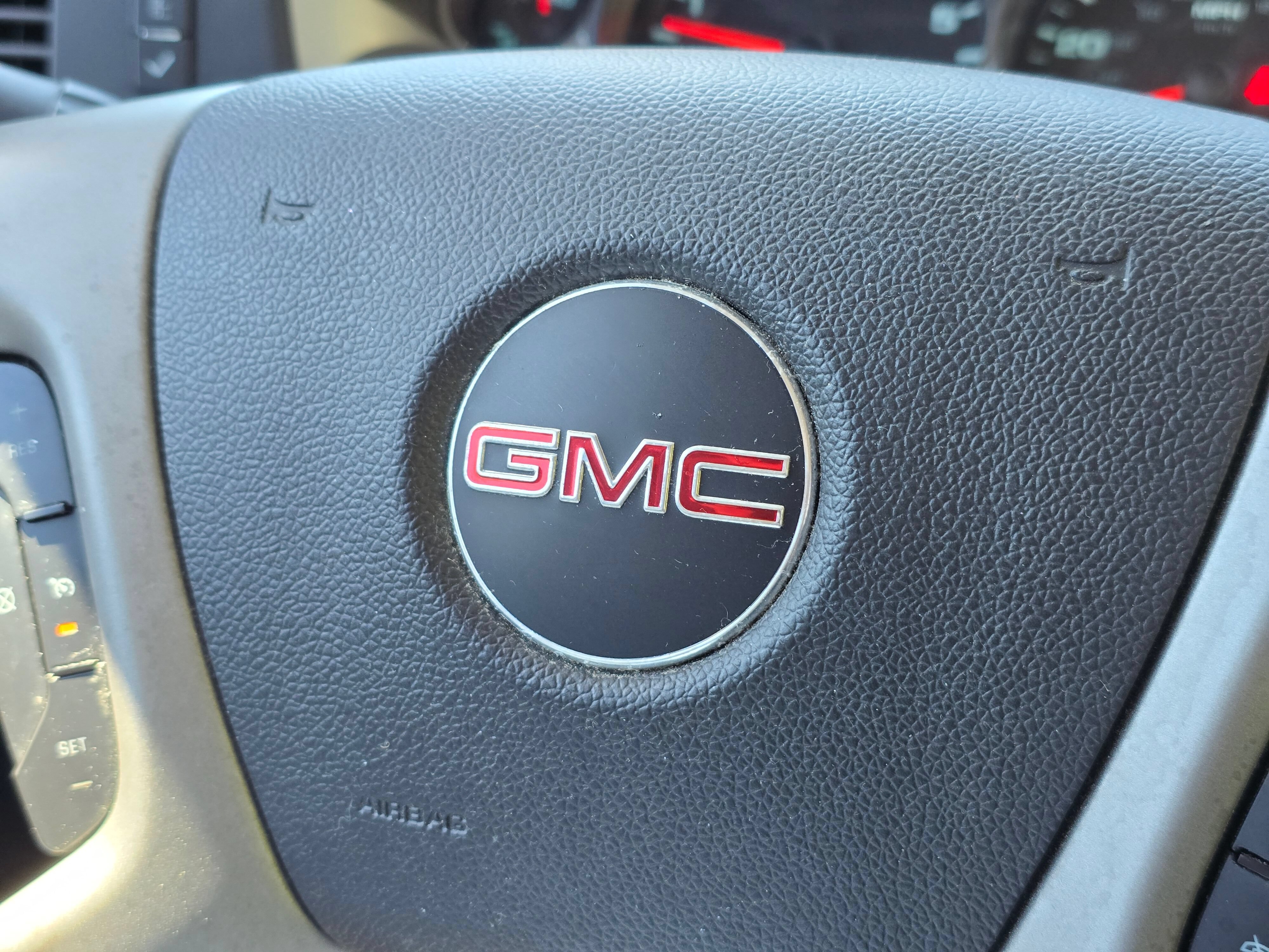 Used 2013 QUICKSILVER METALLIC GMC SLE image 28