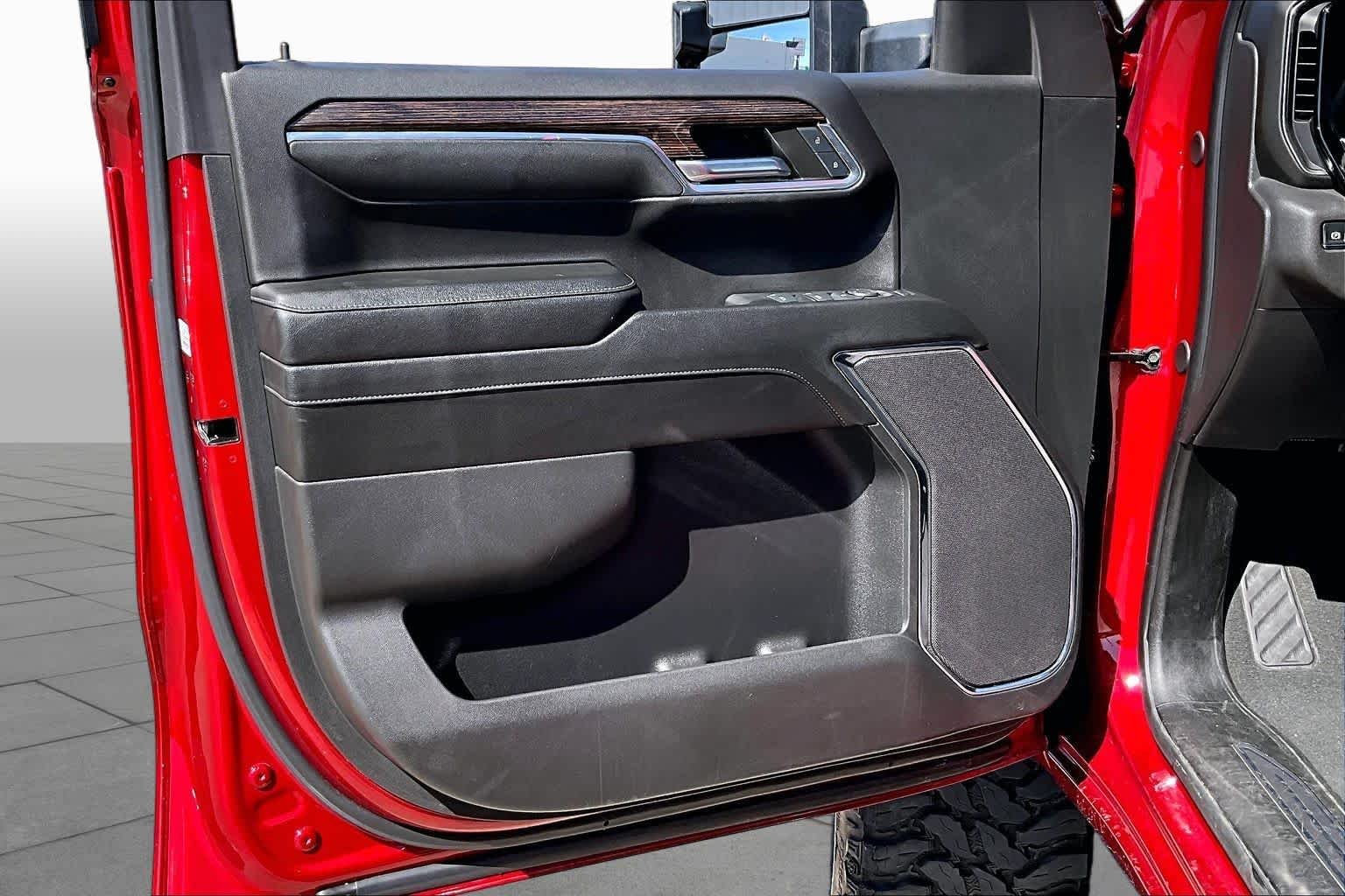 Used 2024 Volcanic Red Tintcoat GMC Elevation image 22
