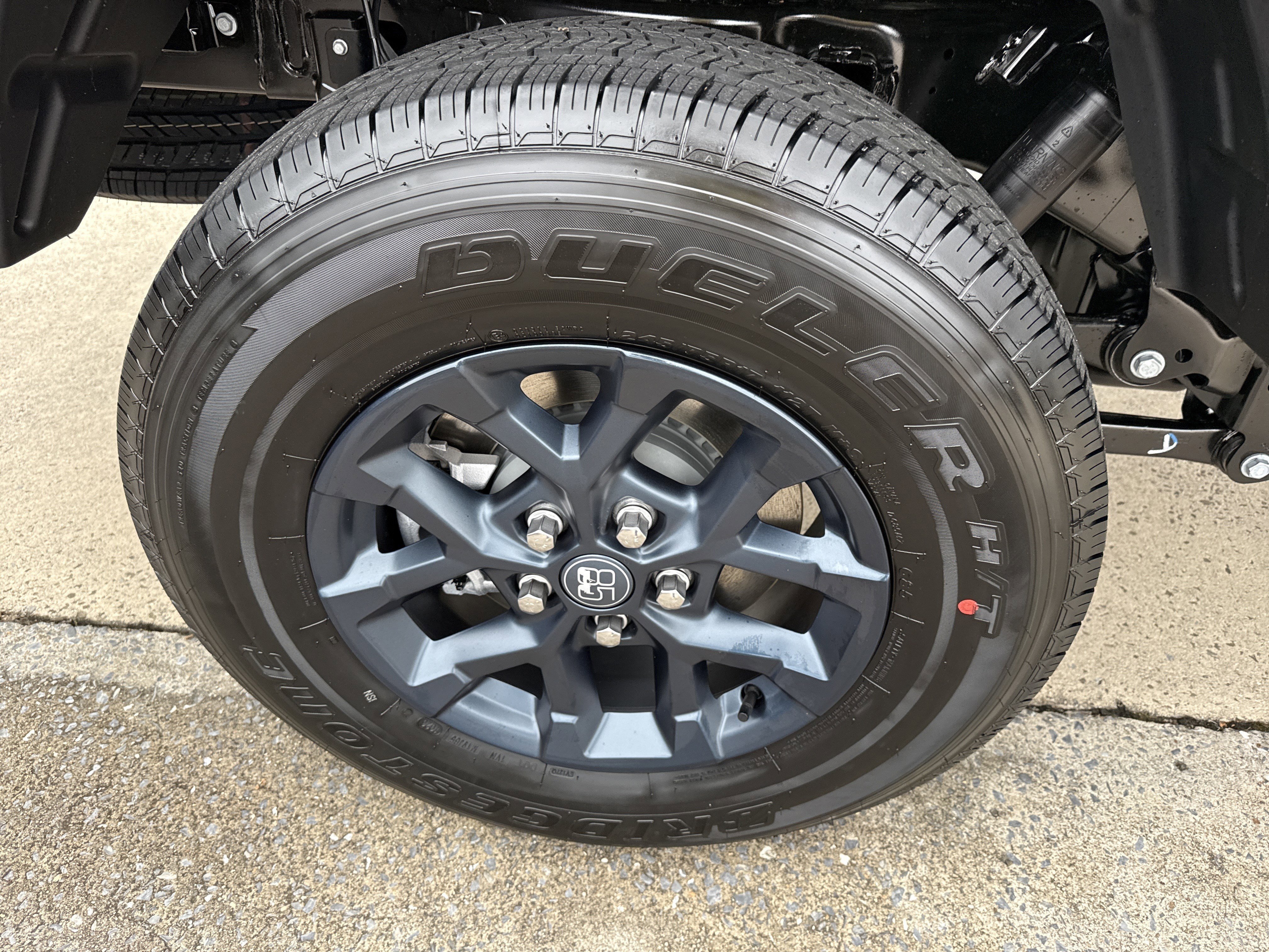 New 2026 Granite Crystal Metallic Clearcoat Jeep 85th Anniversary Edition image 20