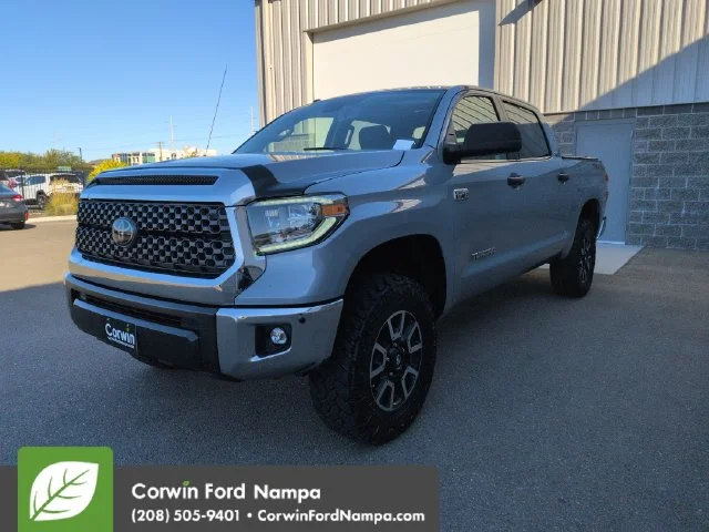 Used 2018 Magnetic Gray Metallic Toyota  image 7