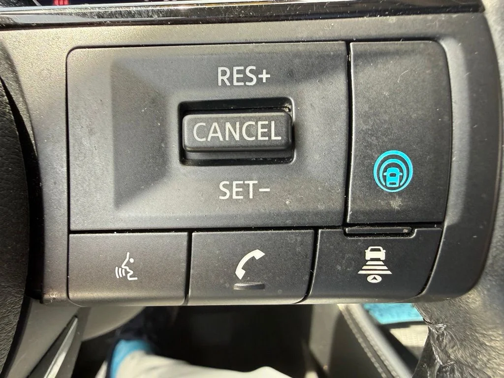 Certified Used 2023 White Nissan Platinum image 16