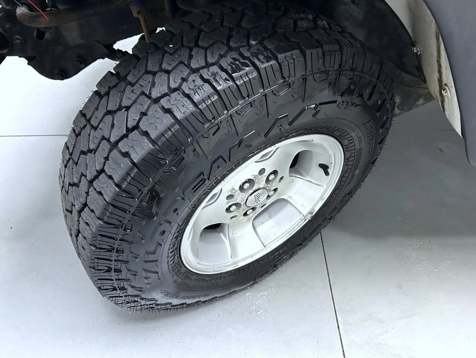 Used 2003 White Jeep Sport image 21