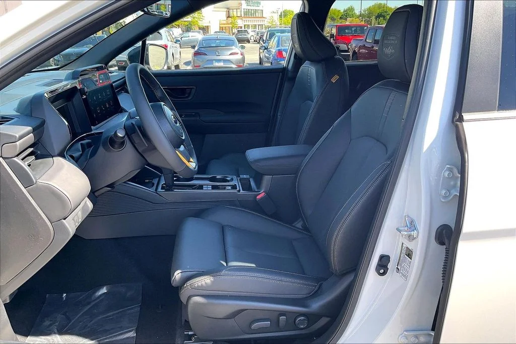 New 2026 CRYSTAL WHITE PEARL Subaru Wilderness image 12