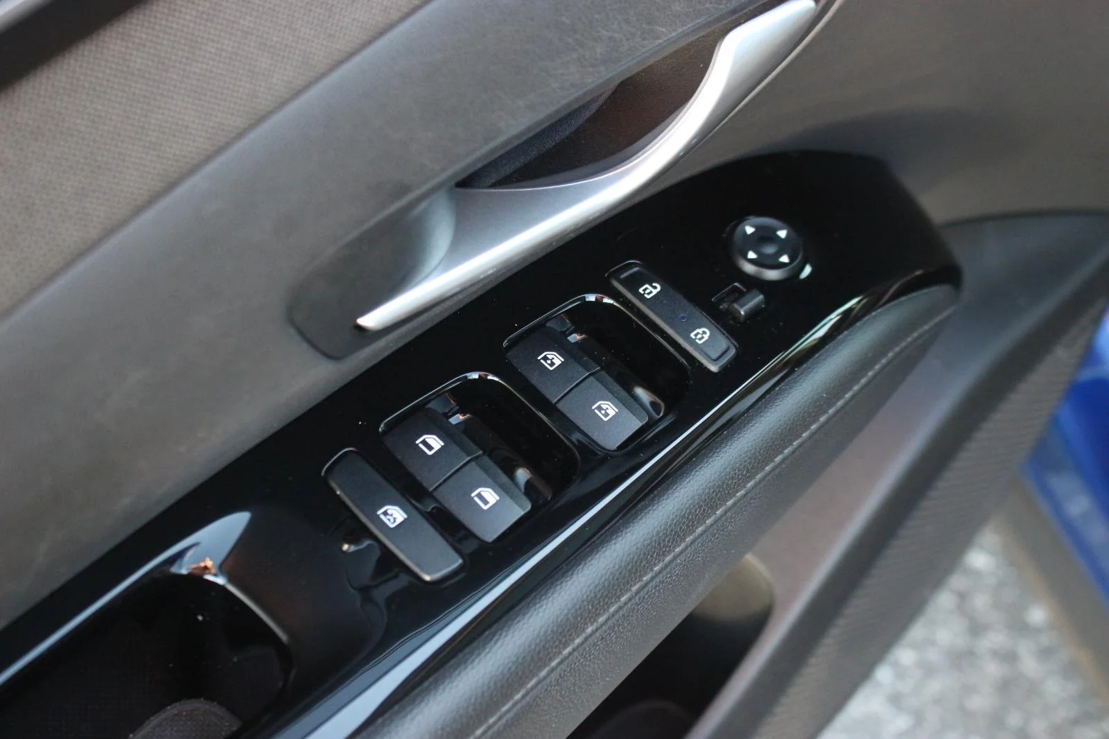 Used 2022 Blue Hyundai Limited image 14