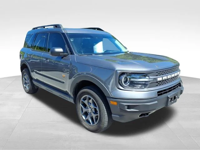 Used 2022 Gray Ford Badlands image 13