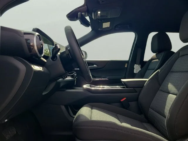 New 2027 Mosaic Black Metallic Chevrolet LT image 21
