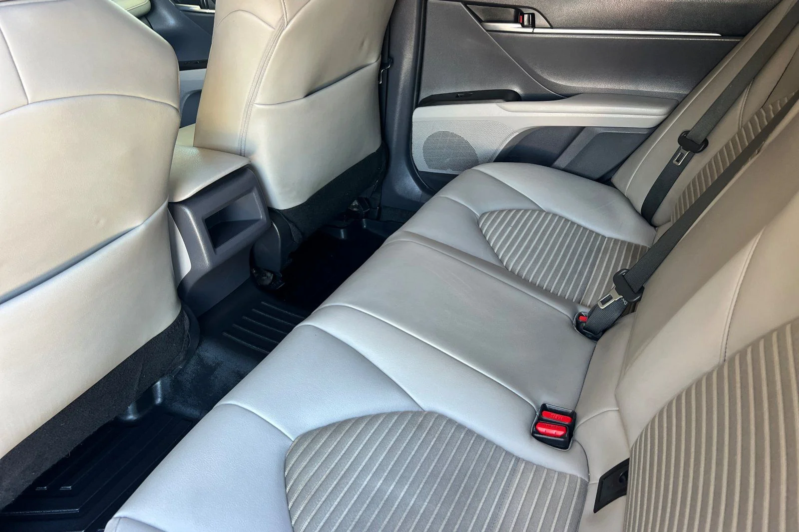Used 2023 Gray Toyota SE image 12