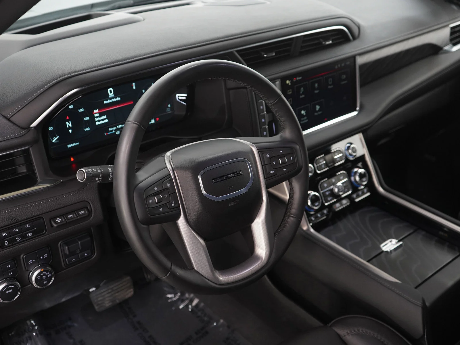 Used 2024 Onyx Black GMC Denali image 24