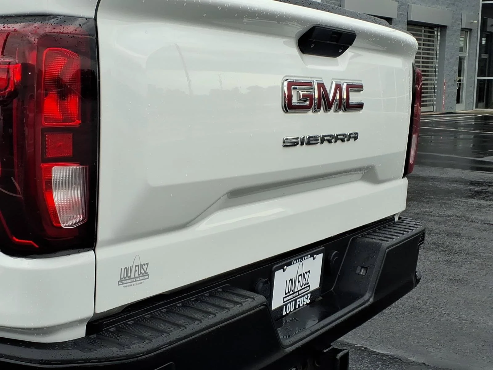 Used 2021 Summit White GMC Base image 33