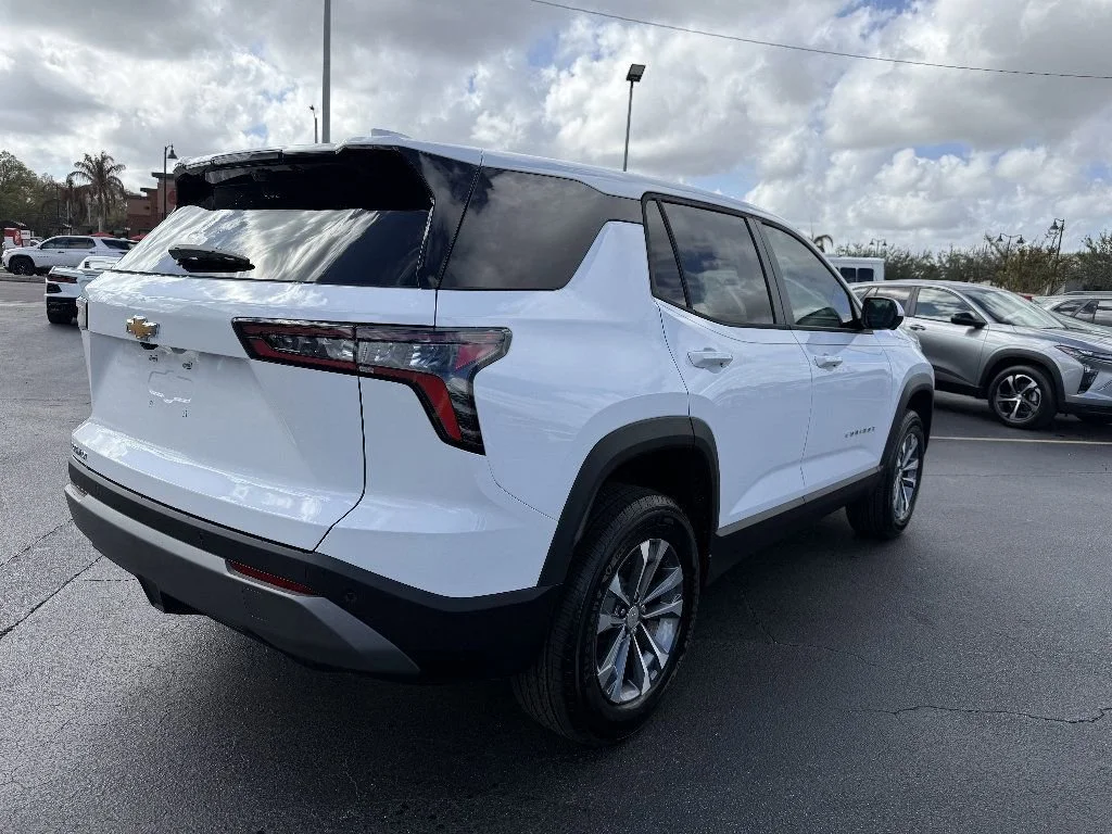 2026 Chevrolet Equinox LT - Photo 8