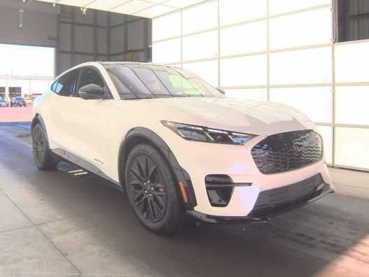 Used 2025 Star White Ford Premium image 4