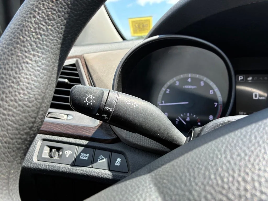 Used 2017 Silver Hyundai 2.4 Base image 35