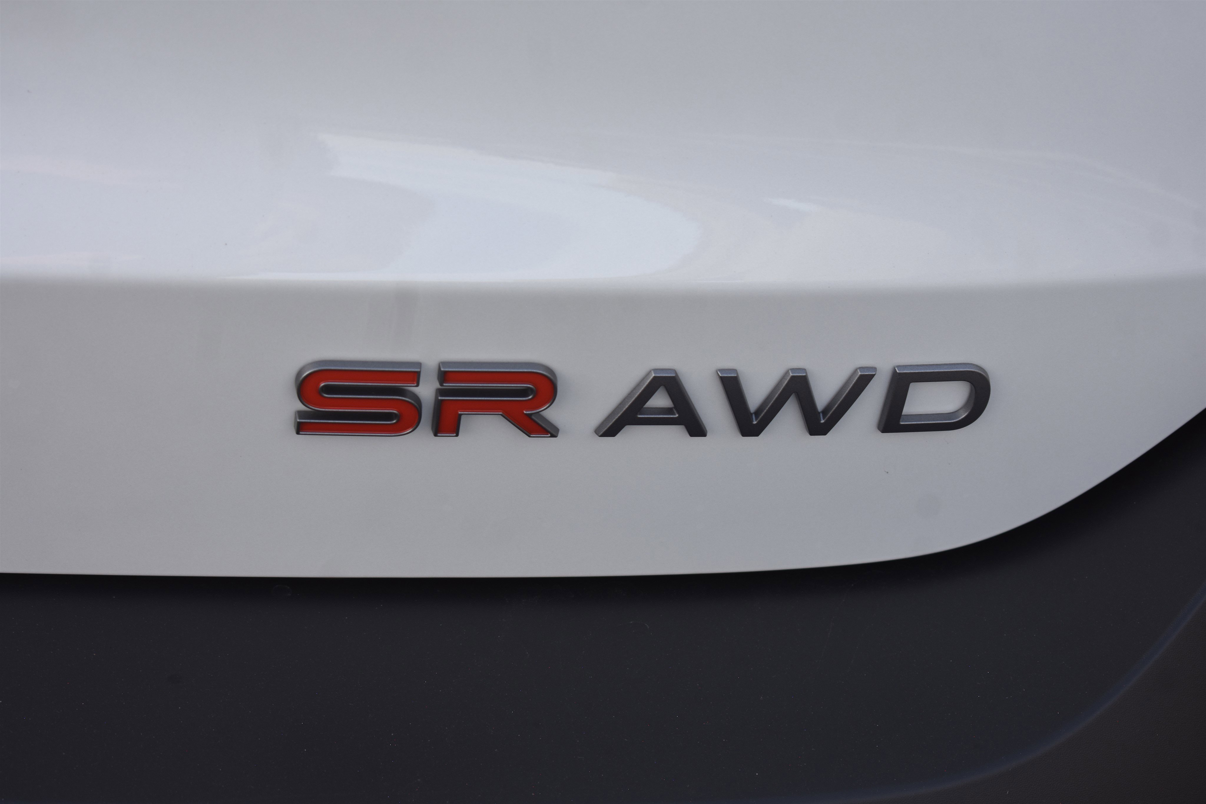 New 2026 Aspen White TriCoat / Super Black Two-tone Nissan SR image 8