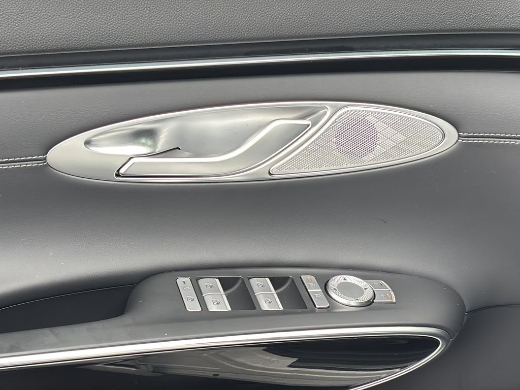 2026 GENESIS GV70 - Photo 12