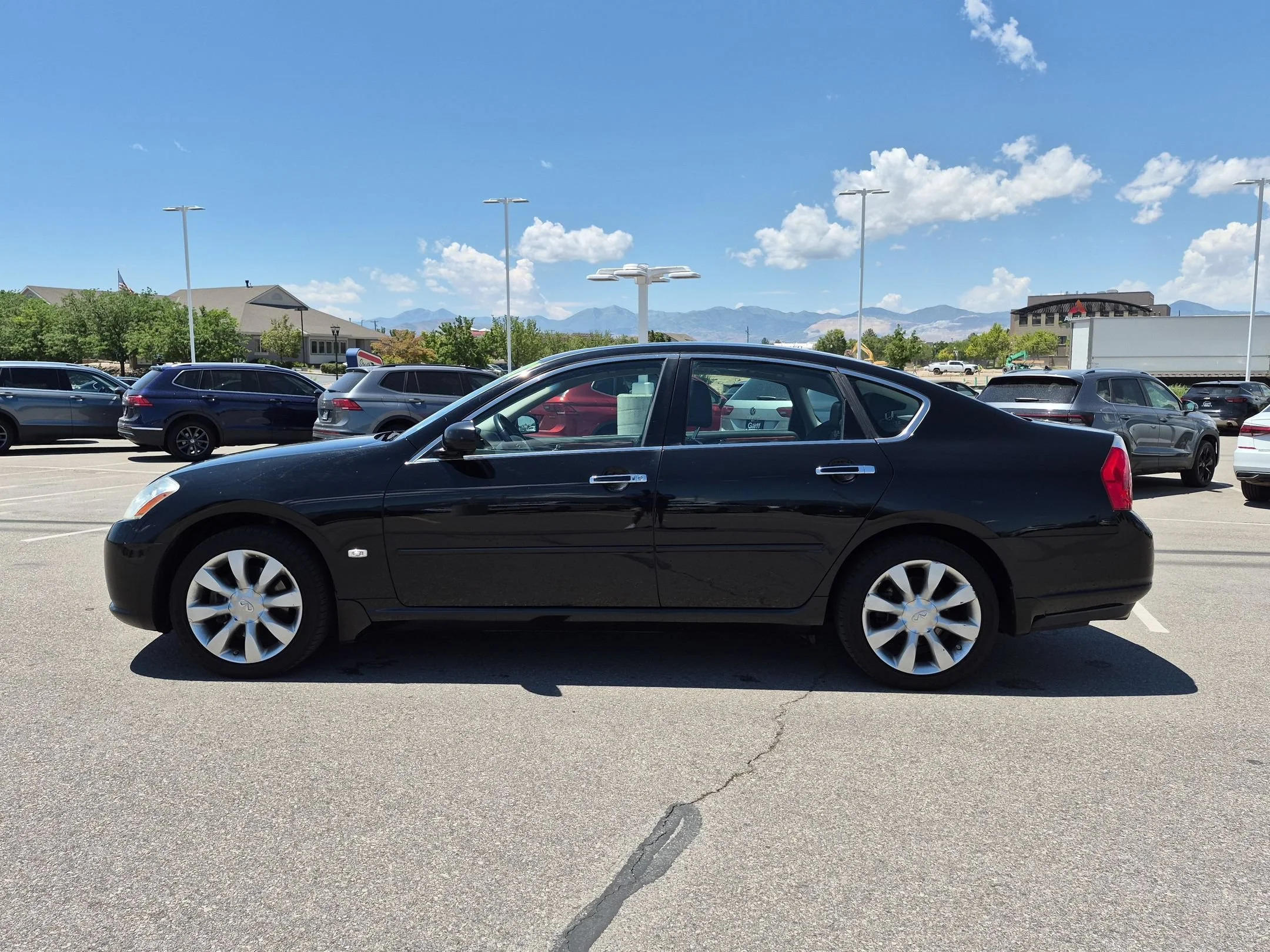 Used 2007 Black Obsidian INFINITI x image 7
