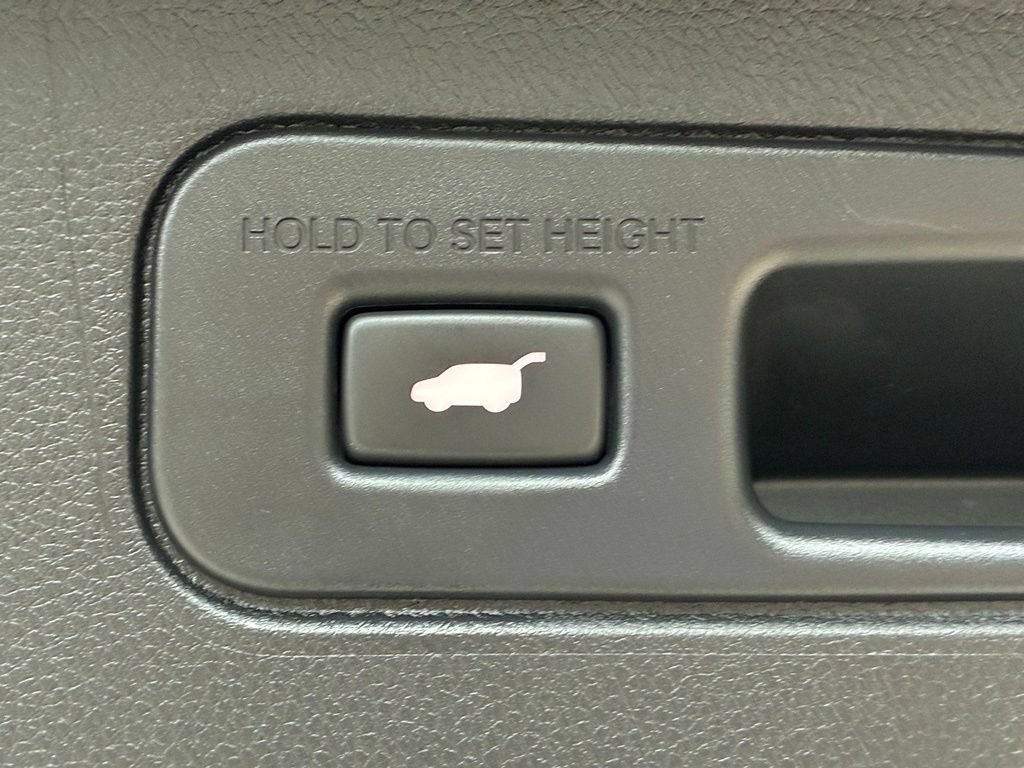 Used 2025 Red Honda EX-L+ image 35