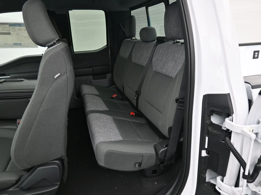 New 2026 Oxford White Ford XLT image 22