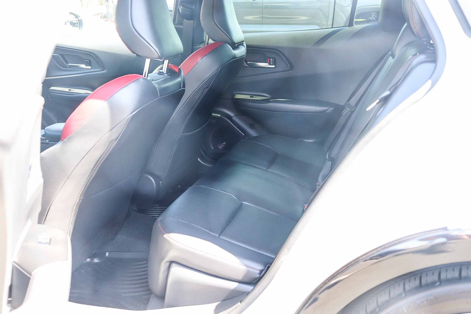 Certified Used 2024 Pearl Toyota XSE Premium image 21
