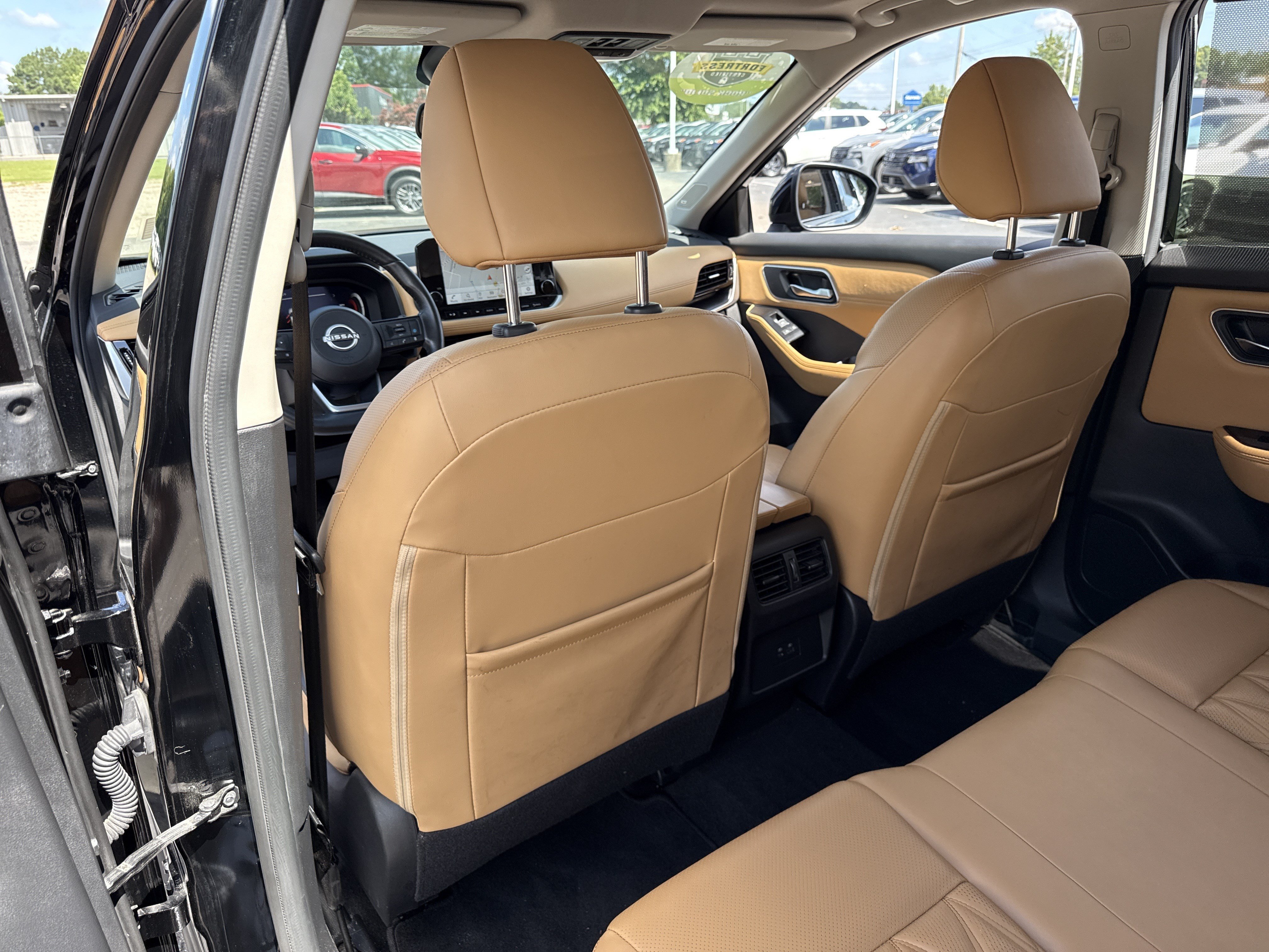 Used 2023 Super Black Nissan Platinum image 23