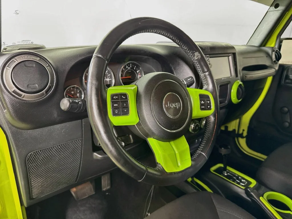 Used 2017 Green Jeep Sport image 10