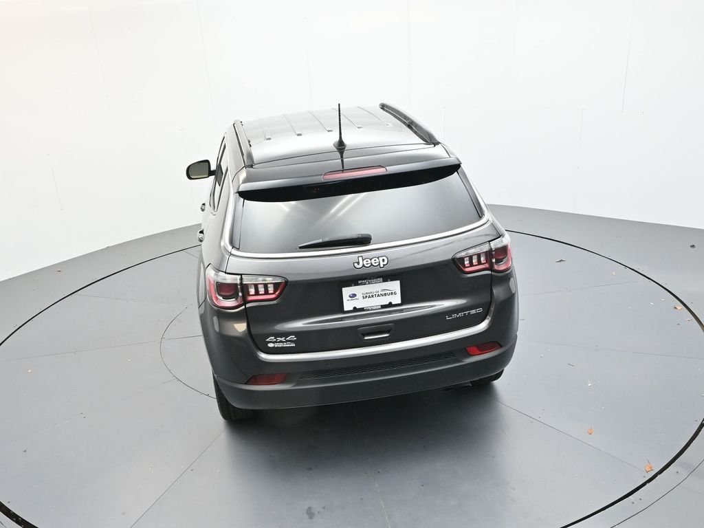 Used 2022 Crystal Metallic Jeep Limited image 24