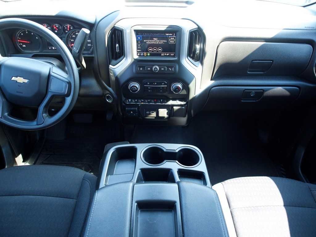 2025 Chevrolet Silverado 2500HD Custom - Photo 37