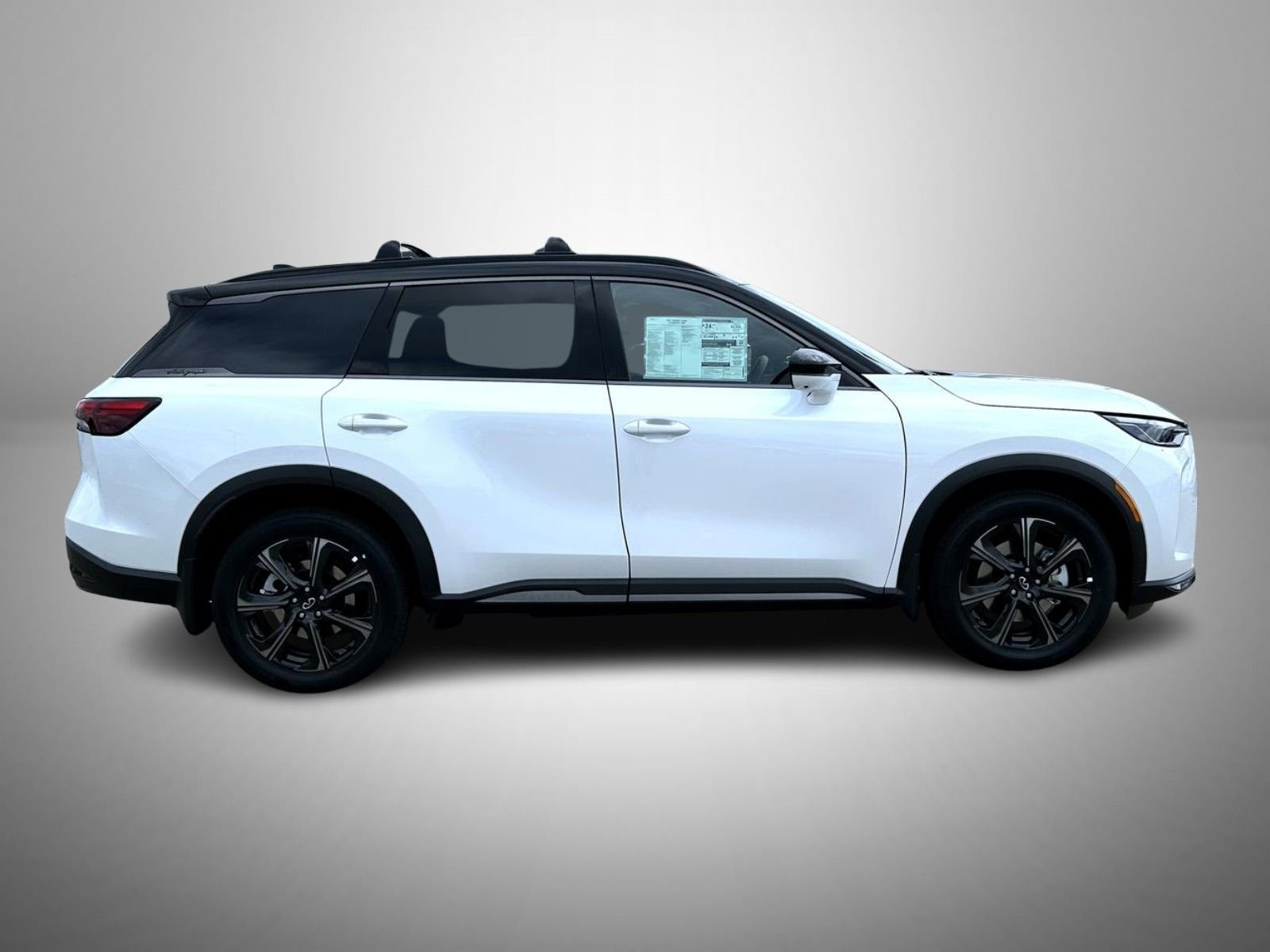 New 2027 2T RAD WHT INFINITI Autograph AWD image 4