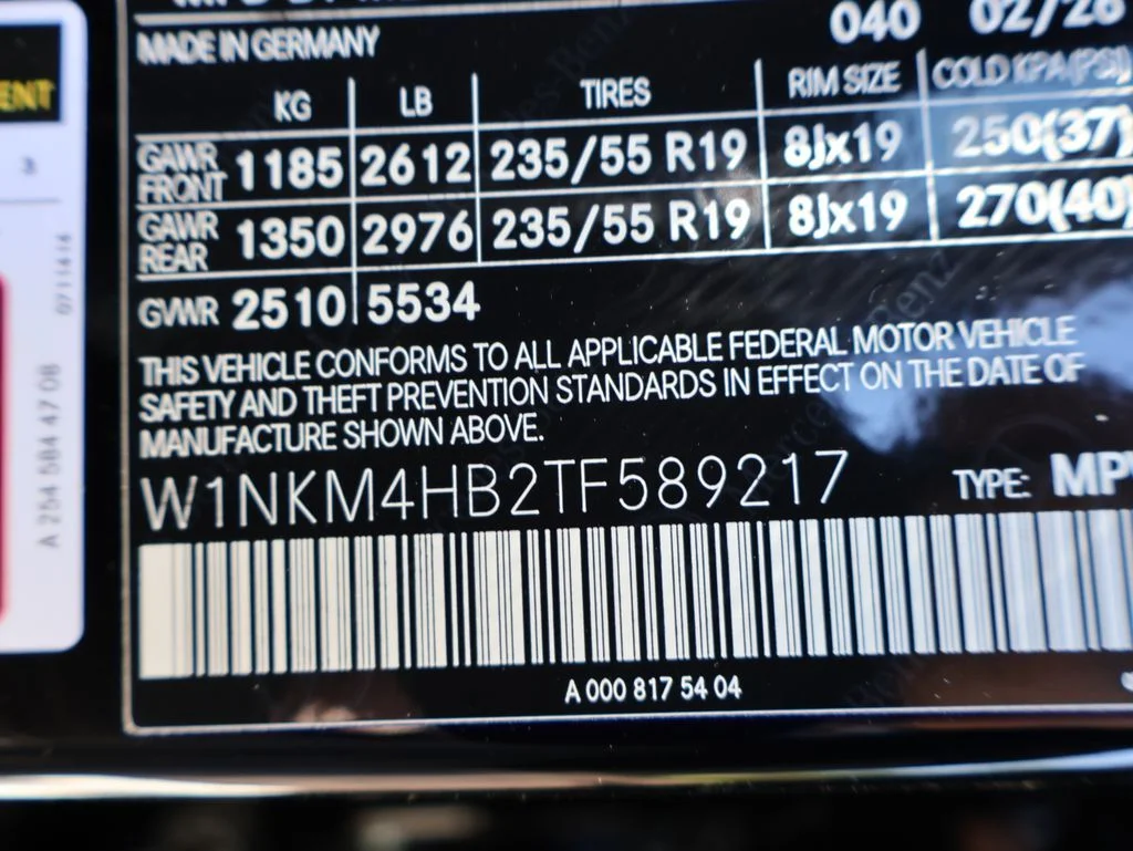 New 2026 Black Mercedes-Benz GLC 300 image 40