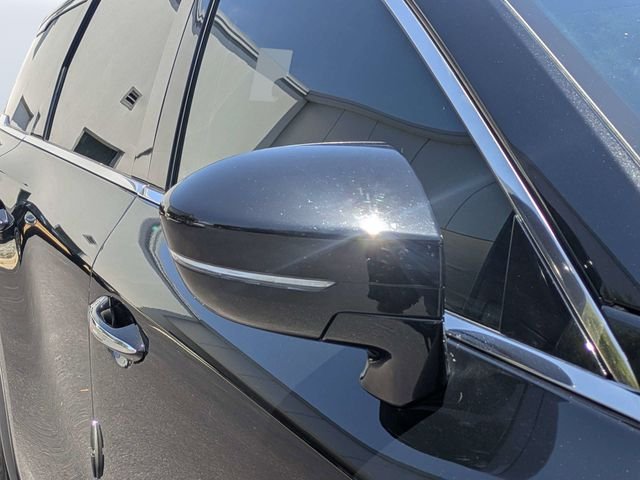 Used 2023 Black INFINITI PURE image 10