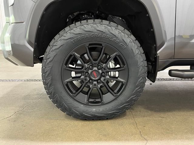 Used 2025 Gray Toyota Limited image 24