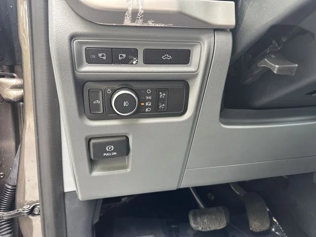 Used 2021 Gray Ford XLT image 26