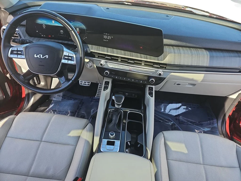 Used 2023 Red Kia SX image 9