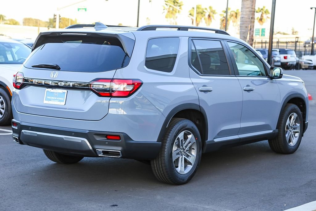 New 2026 Sonic Gray Pearl Honda EX-L image 9
